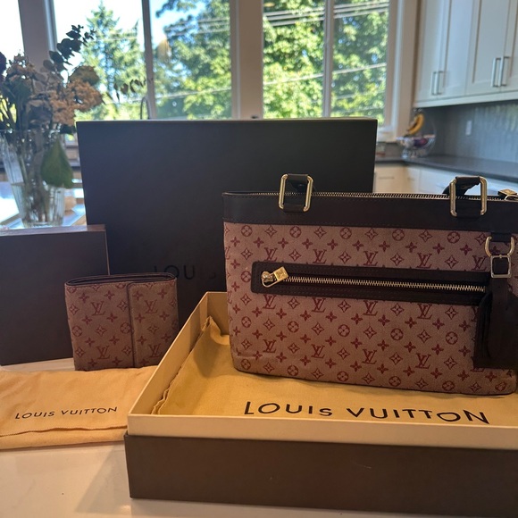 Louis Vuitton Burgundy Monogram Canvas Tote - Picture 3 of 13